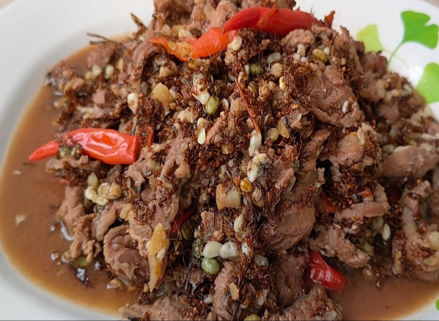 Red Ants with Beef and Basil