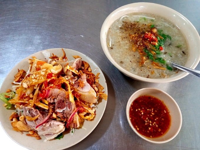 Duck rice soup