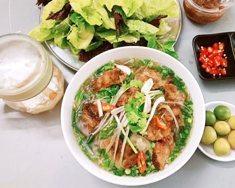 Hoa Truc - Hanoi Grilled Pork Vermicelli